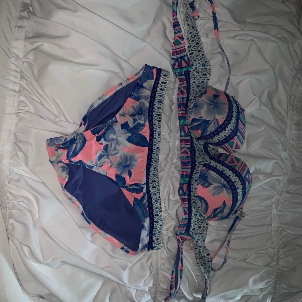 FLORAL PUSH UP BIKINI